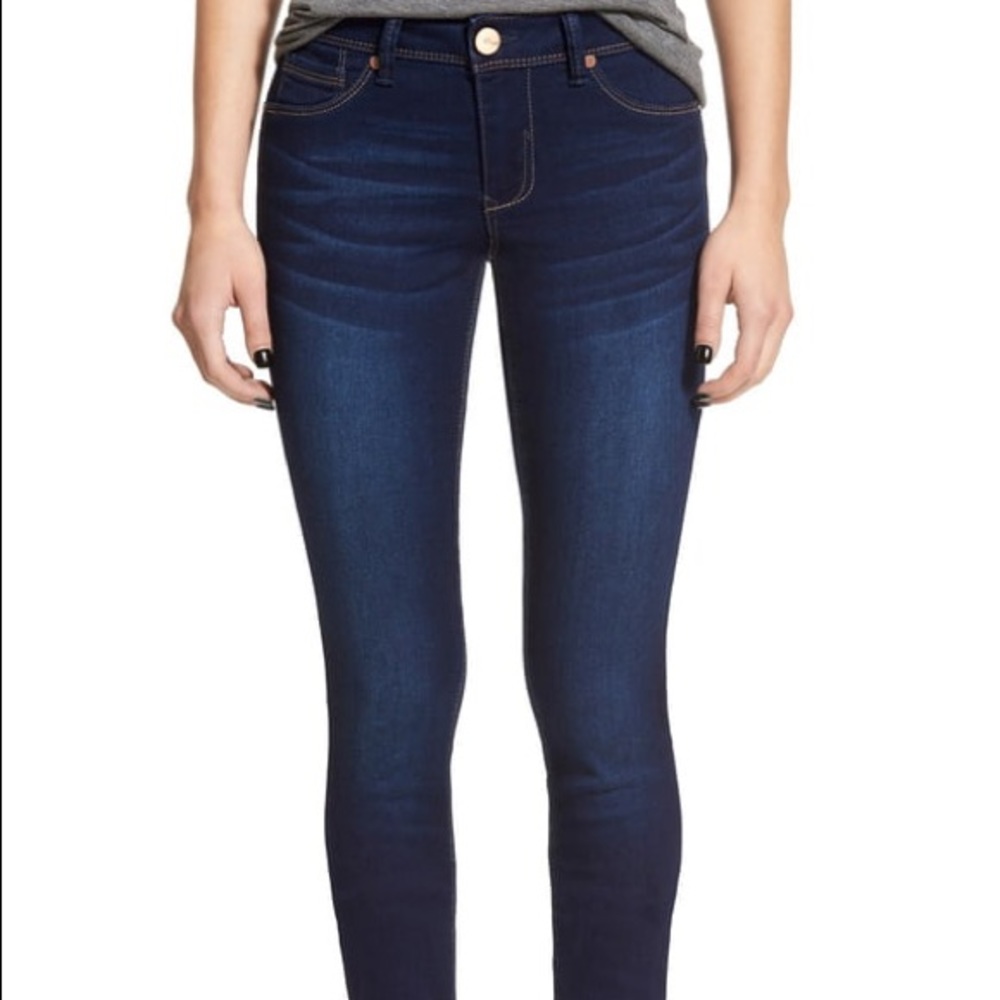 1822 Butter Skinny Jeans